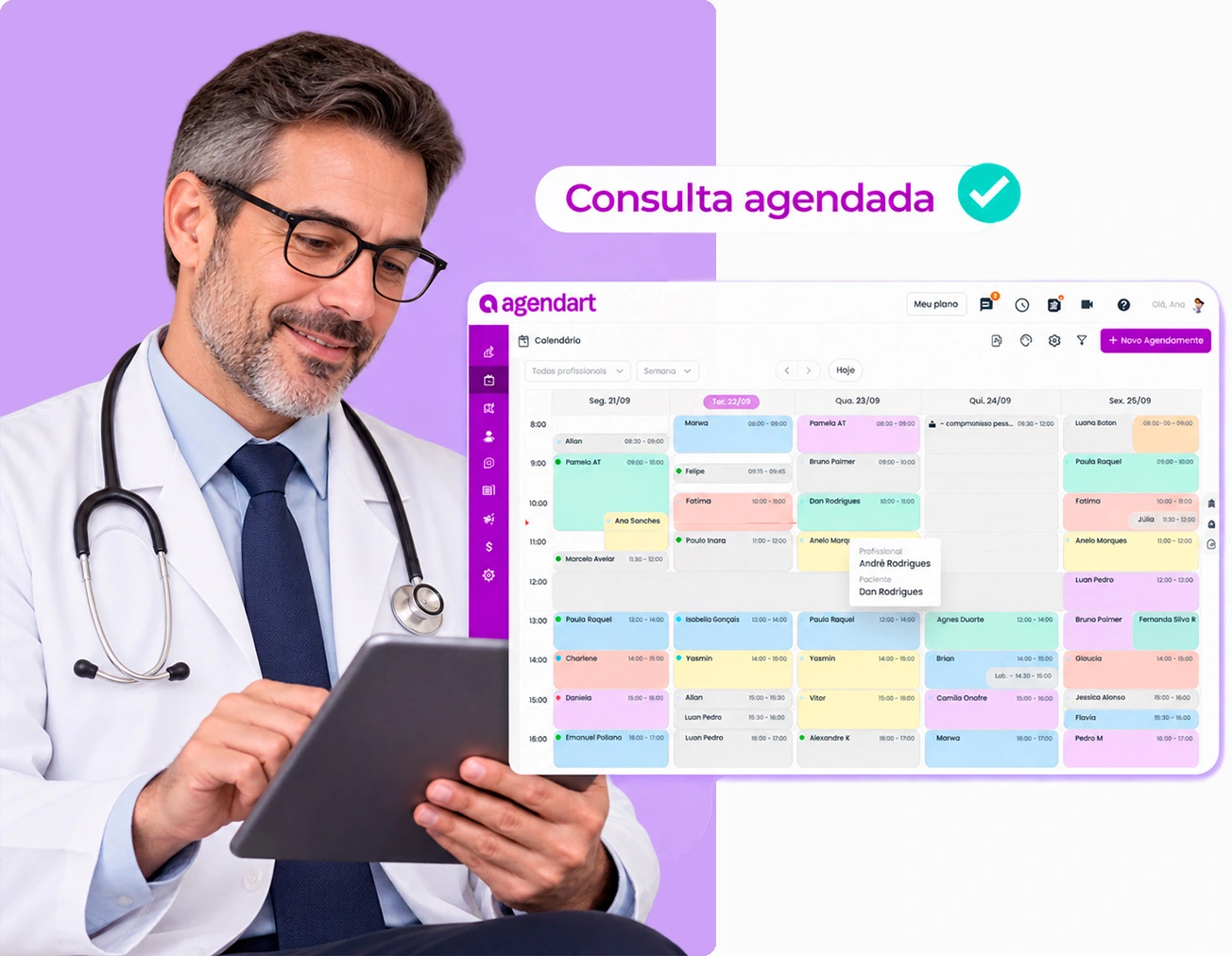 Profissional usando a agenda do Agendart em um tablet